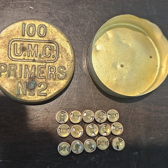 Antique 1870's U.M.C. Union Metallic Cartridge Co. No. 2 Primers Tin with 15 pri - Picture 7 of 10
